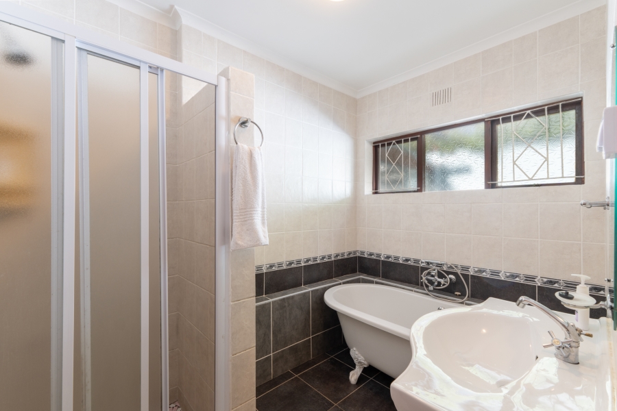 4 Bedroom Property for Sale in Plumstead Western Cape